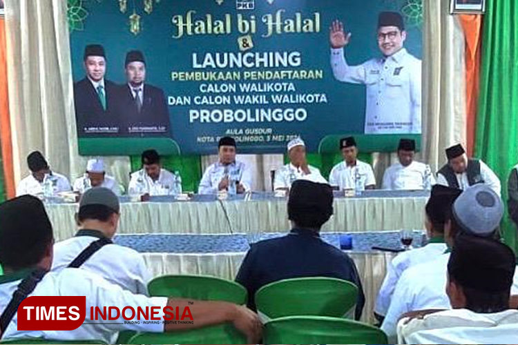 Ketua DPC PKB Kota Probolinggo Abdul Mujib resmi membuka pendaftaran calon Wali Kota dan Wakil Wali Kota Probolinggo. (FOTO: Rizky Putra Dinasti/TIMES Indonesia).