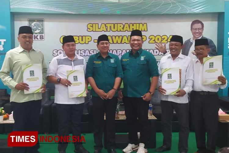 Empat cabup hadir dalam sosialisasi Desk Pilkada DPC PKB Kudus di kantor partai setempat. (FOTO: Ihza Fajar Azhari/TIMES Indonesia)