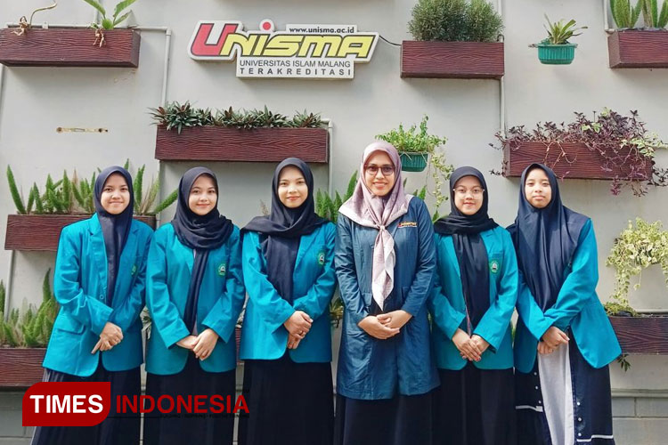 Tim PKM-RE Biologi FMIPA Unisma Malang bersama dosen pendamping Majida Ramadhan, S.Si., M.Si. (FOTO: AJP TIMES Indonesia)