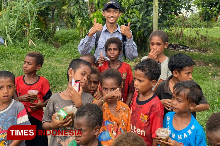 Muchammad Afrizza Syaffar, Awardee Beasiswa Cendikia Baznas Unisma Malang lolos Pertukaran Mahasiswa Merdeka Batch 4 di Universitas Pendidikan Muhammadiyah Sorong, Papua Barat Daya. (FOTO: AJP TIMES Indonesia)