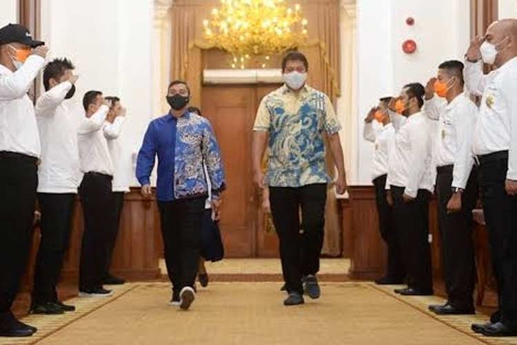 Bupati Pacitan Indrata Nur Bayuaji dan Wabup Pacitan Gagarin. (FOTO: Pemkab for TIMES Indonesia)