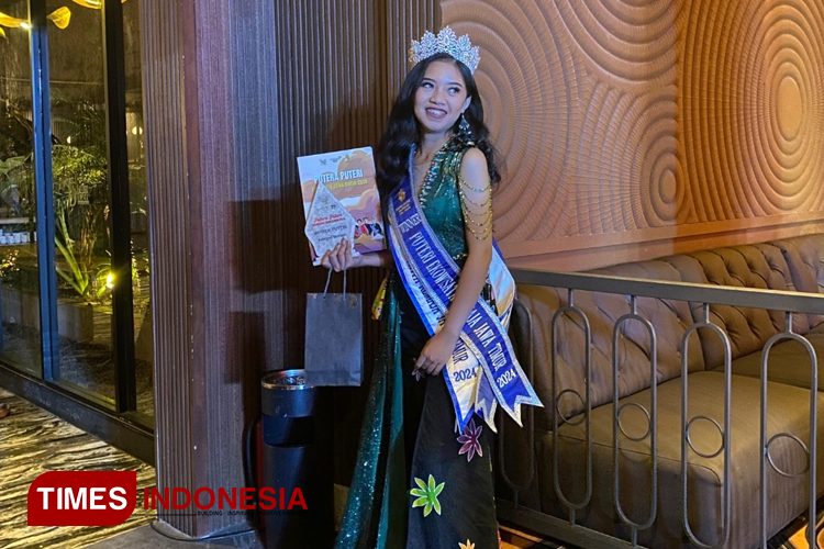 Punya nama lengkap Irene Imarizy Gratia Elusay salah satu winner Puteri Ekowisata Jatim 2024 asal Kabupaten Bondowoso (FOTO: Moh Bahri/TIMES Indonesia) 