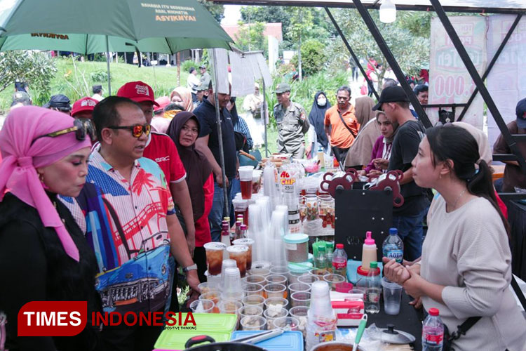 Bupati Jember Hendy Siswanto dalam acara Jambore SRC di Kecamatan Pakusari. (Foto: M. Abdul Basid/TIMES Indonesia)