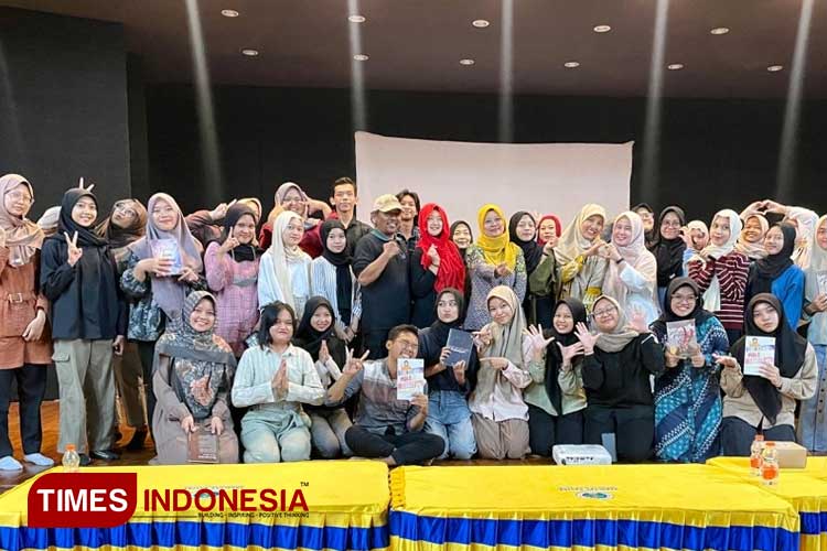 Membedah Novel 'Tak Kenal Maka Taaruf' Karya Mim Yudiarto