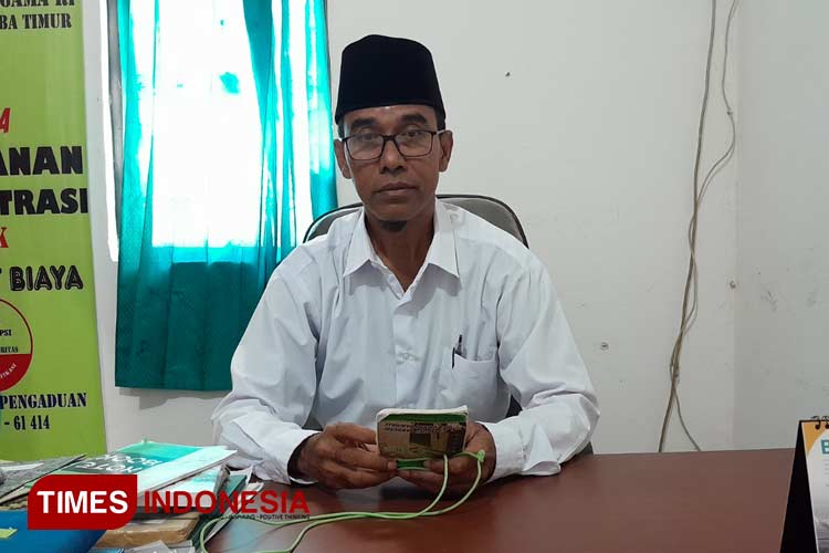 Bidang Penyelenggara Haji dan Umroh Kementerian Agama Sumba Timur Achmad Abdurahman, S. Ag. (FOTO: Habibudin/TIMES Indonesia)