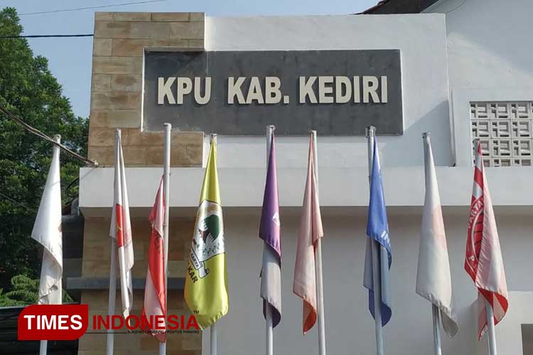 Kantor KPU Kabupaten Kediri (FOTO: Yobby/TIMES Indonesia)