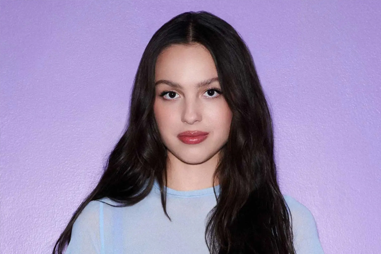 Selamat, Olivia Rodrigo Dinobatkan Sebagai Songwriter of the Year 2024