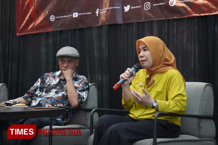 KPU Kota Batu gelar Sosialisasi Pemilukada dengan peserta para jurnalis. (FOTO: Muhammad Dhani Rahman/TIMES Indonesia)