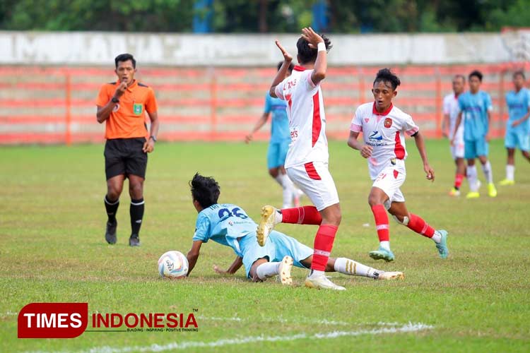 Panitia pelaksana dan manajemen Persiku terus melakukan pembenahan pada infrastruktur Stadion Wergu Wetan Kudus. (FOTO: Ihza Fajar Azhari/TIMES Indonesia)