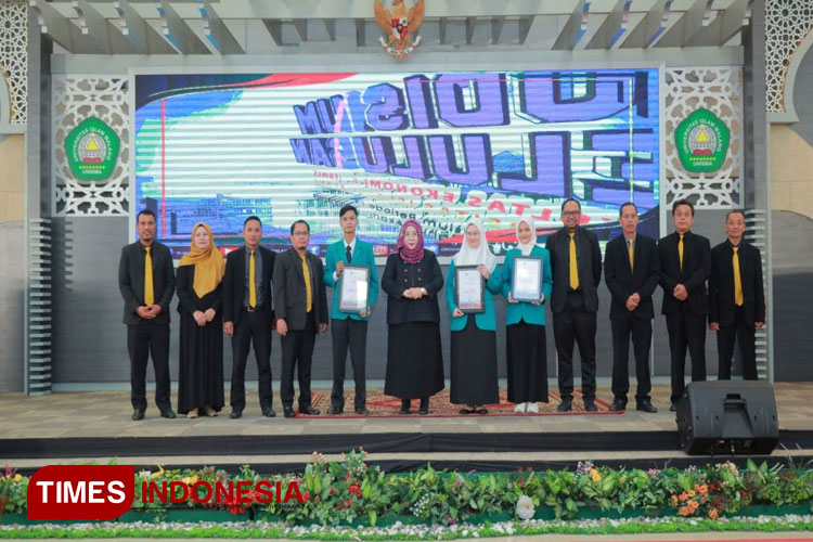 lulusan-terbaik.jpg