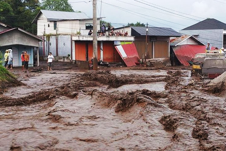 BNPB: Korban Meninggal Banjir Lahar Dingin di Sumbar 67 Orang