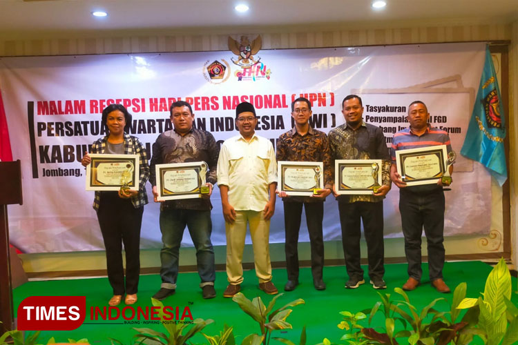 Ini 5 Perusahaan Peraih ‘Jombang Investment Award’ dari PWI Jombang