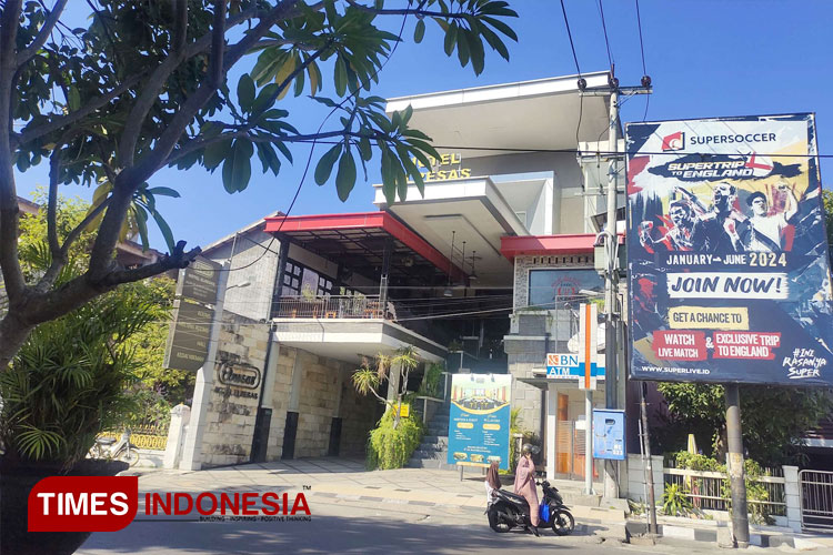 Resto-dan-Cafe-Pingky-2.jpg