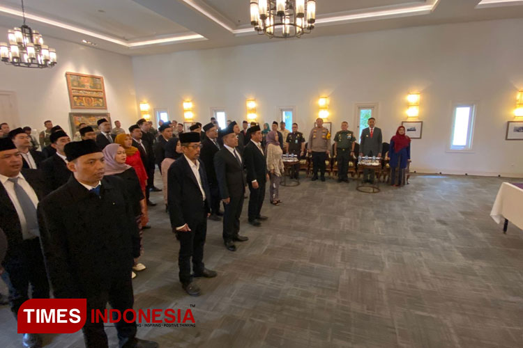 pelantikan-anggota-PPK-jelang-Pilkada-2024-a.jpg