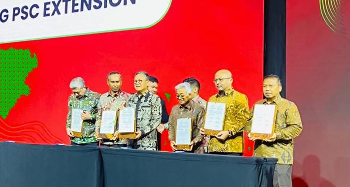 Penandatanganan perpanjangan Kontrak Kerja Sama (KKS) Wilayah Kerja (WK) Ketapang. (Foto: PJU for TIMES INDONESIA)