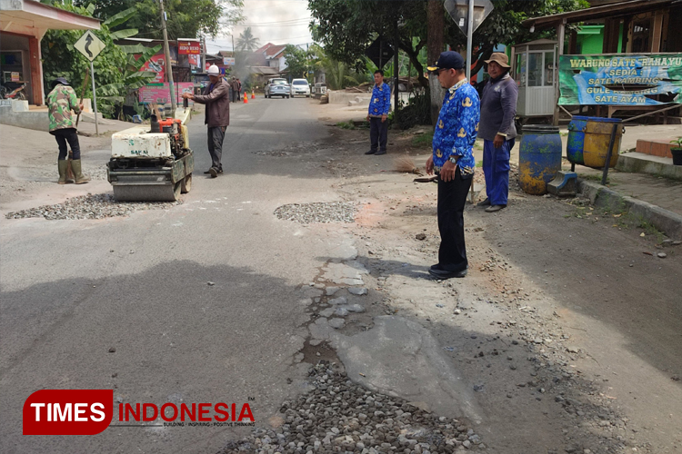 Jelang Festival Bantengan dan Apel 10 Ribu Ansor-Banser, Jeglongan Jalur Bantur Ditambal