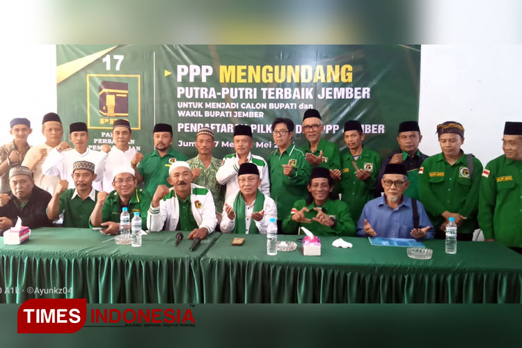 Jajaran pengurus PPP Jember dalam konferensi pers penjaringan bakal calon Bupati Jember. (M. Abdul Basid/TIMES Indonesia)