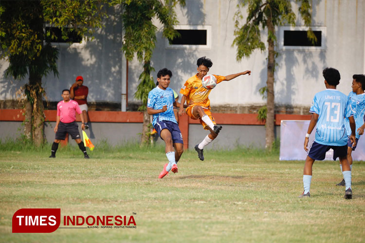 Lawet FC bertengger satu poin di atas PS Putra Jaya di posisi ke tiga dengan nilai sama namun lebih unggul dalam selisih goal. (FOTO: Ihza Fajar Azhari/TIMES Indonesia)