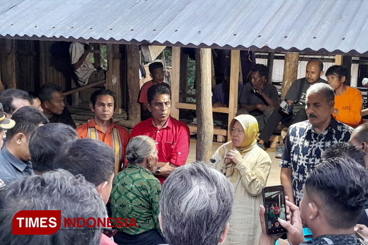 Kunjungan Di Sumba Timur Mensos Ri Tri Rismaharini Tak Lelah Tanggapi Keluhan Warga Times