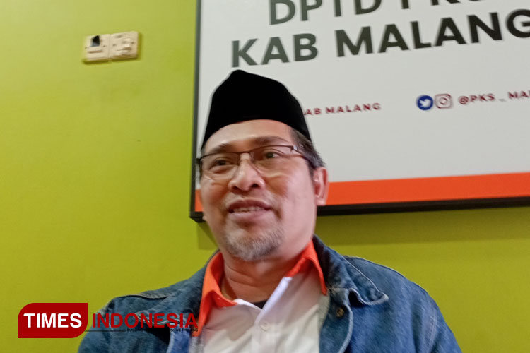 Ketua DPD Partai Keadilan Sejahtera (PKS) Kabupaten Malang, Irfan Yuli Prasetyo, di Kantor DPD PKS Kabupaten Malang. (Foto: Amin/TIMES Indonesia)
