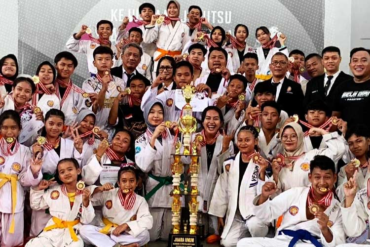Kontingen Jiu Jitsu Ponorogo berhasil menjadi yang terbaik di kejuaraan antar Dojo se Indonesia. (Foto: Kominfo Ponorogo)