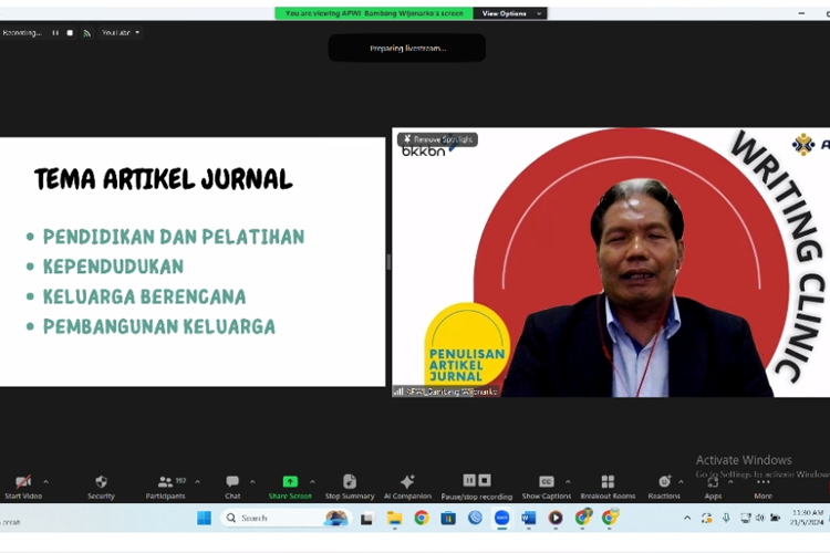 Tangkapan layar sesi webinar Writing Clinic yang diselenggarakan Asosiasi Profesi Widyaiswara Indonesia (APWI) BKKBN, Selasa (21/5/2024). (Foto: Dok APWI for TIMES Indonesia)