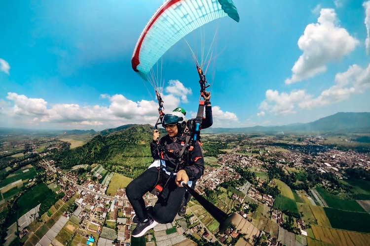 Kejuaraan Paralayang 2024 Kembali Digelar di Banyuwangi, Siap Dongkrak Promosi Wisata