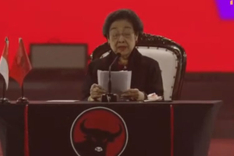 Ketua Umum PDI Perjuangan Megawati Soekarnoputri di Beach City International Stadium, Jakarta Utara, pada Jumat (24/5/2024). (FOTO: Tangkap Layar YouTube PDIP)