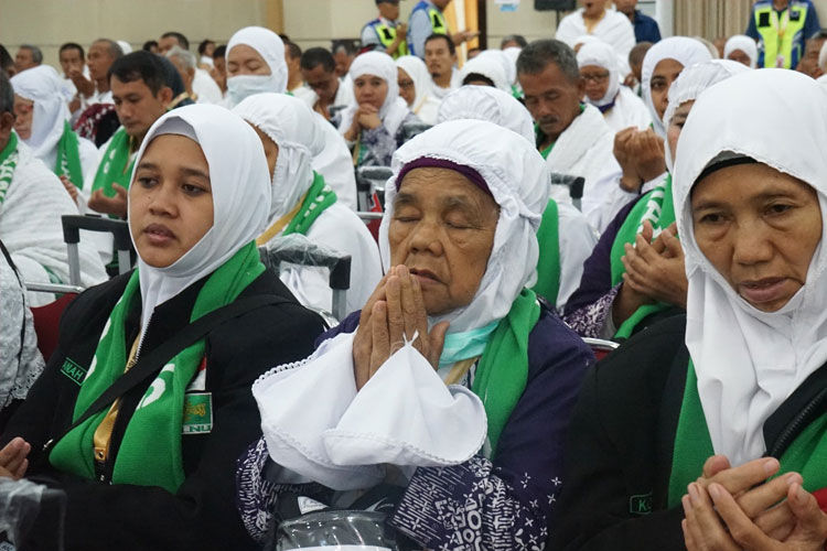 Sempat Terlambat 8 Jam, Jemaah Haji Indonesia Gelombang Pertama Kloter Terakhir Tiba di Madinah
