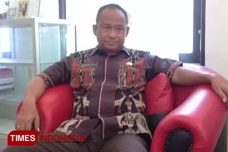 Nicolas Pandarangga, Kepala Dinas Pertanian dan Pangan Kabupaten Sumba Timur. (FOTO: Habibudin/TIMES Indonesia)
