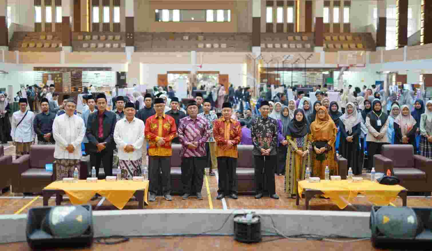 Pembukaan Expo Pesantren se-Kota Malang di UIN Malang. (Foto: RMI)