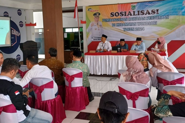 Kegiatan sosialisasi pembentukan Kawasan Perdesaan wilayah Kecamatan Wonosari Kabupaten Malang, yang juga diikuti Komisi I DPRD Kabupaten Malang dan Tim Tenaga Pendamping Profesional Kabupaten Malang, kemarin. (Foto dok. TTPP)