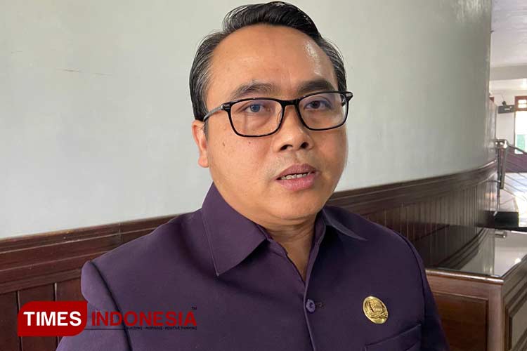 Kepala Disnaker-PMPTSP Kota Malang, Arif Tri Sastyawan saat ditemui awak media. (Foto: Rizky Kurniawan Pratama/TIMES Indonesia)