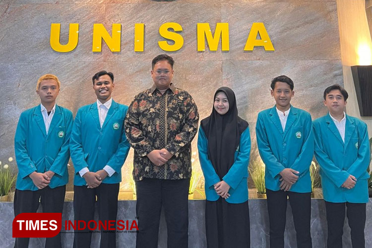 Tim PKM-RE Fakultas Peternakan Unisma Malang bersama dosen pembimbing Ir. Brahmadhita Pratama Mahardhika, S.Pt., M.Si., IPP