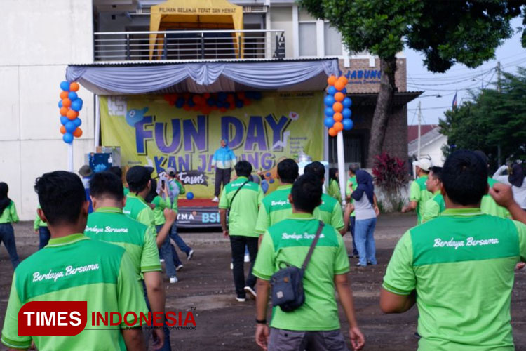 Rangkaian acra Milad KAN jabung ke 45 yaitu Malam Doa Bersama dan Funday yang dilaksanakan di halaman KAN Jabung. ( Dok. Foto KAN Jabung)