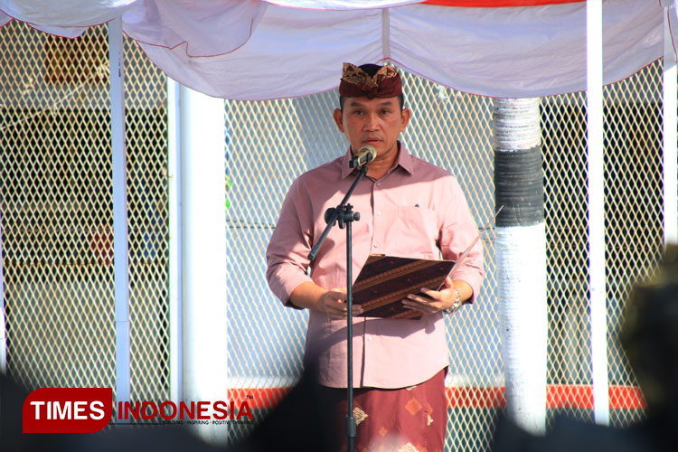 Inspektur upacara sekaligus, Kepala Lapas Banyuwangi Agus Wahono. (FOTO: Lapas Kelas IIA Banyuwangi For TIMES Indonesia)