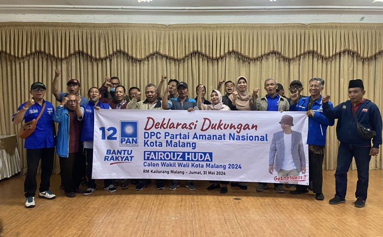 Kader DPC PAN se-Kota Malang saat deklarasi dukung Kak Fai maju Calon Wakil Wali Kota Malang. (Foto: Rizky Kurniawan Pratama/TIMES Indonesia