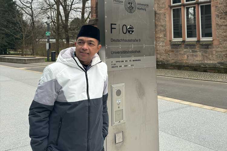 KH. Zahrul Azhar Asumta atau yang akrab disapa Gus Hans saat di Eropa minggu lalu. (FOTO: Dok. Gus Hans for TIMES Indonesia)