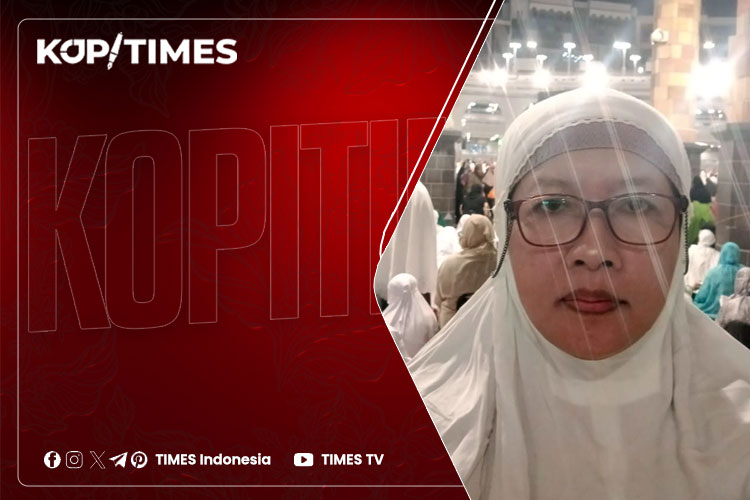 Uzlifatul Masruroh Isnawati, Dosen Universitas Islam Lamongan