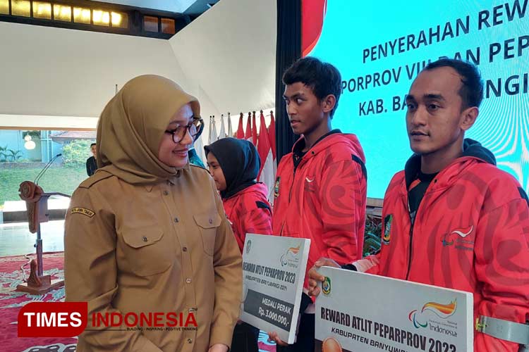 Ipuk-Fiestiandani-b.jpg