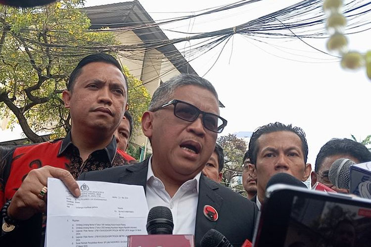 Diduga Sebarkan Berita Bohong, Sekjen PDIP Hasto Penuhi Panggilan Polda Metro Jaya