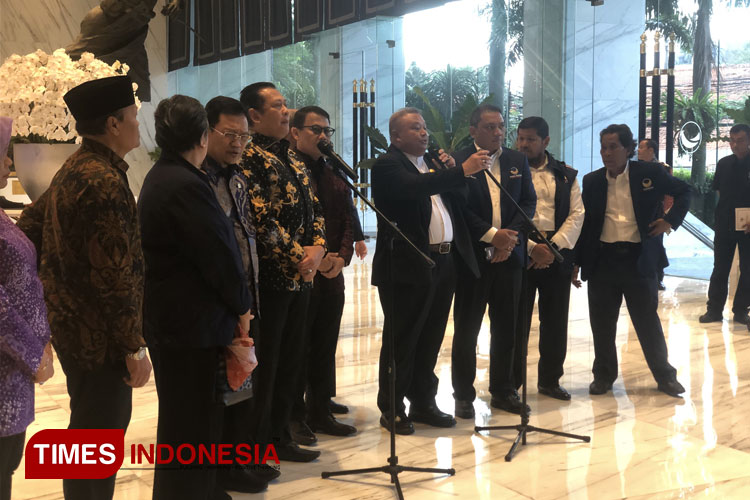 Pimpinan MPR sowan ke Ketum NasDem Surya Paloh. (FOTO: Rafyq Panjaitan/TIMES Indonesia)