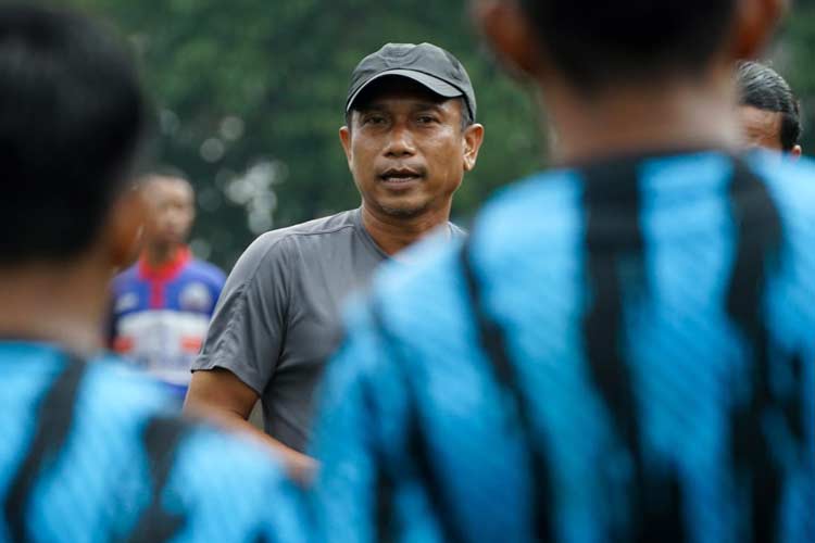 Widodo C Putro saat masih melatih tim Arema FC. (Foto: Dok Arema FC for TIMES Indonesia)
