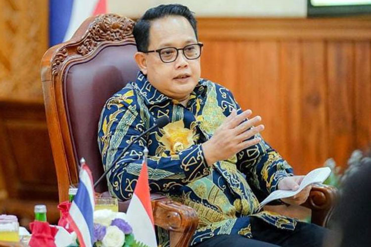 Raih Penghargaan Upakarya Wanua Nugraha, Pj Gubernur Adhy: Buah Upaya Wujudkan Desa Jatim Maju dan Sejahtera 