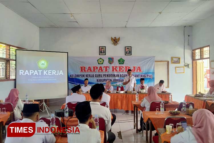 Suasana rapat kerja KKG PAI tingkat SD se Kabupaten Jombang di SD Negeri Tanjungwadung, Kabuh, Jombang. Rabu (5/6/2024). (FOTO: Bambang Cahyono/TIMES Indonesia)