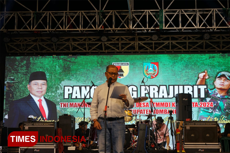 Penjabat (Pj) Bupati Jombang Sugiat saat Menghadiri Agenda Gempur Rokok Ilegal di Wonosalam Jombang. (Foto: Humas Pemkab Jombang for TIMES Indonesia)