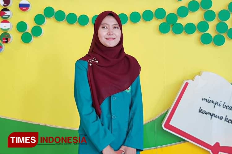 Sania Alinda Mouli Asnas, wisudawan terbaik dari Program Magister Unisma, dalam wisuda periode 73 Unisma yang akan digelar pada Sabtu (8/6/2024). (Foto: Achmad Fikyansyah/TIMES Indonesia)