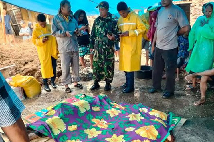 Potret satu keluarga yang tewas tertimbun longsor di Ende, NTT, Jumat (7/6/2024). (Foto: Dok Polres Ende for TIMES Indonesia)