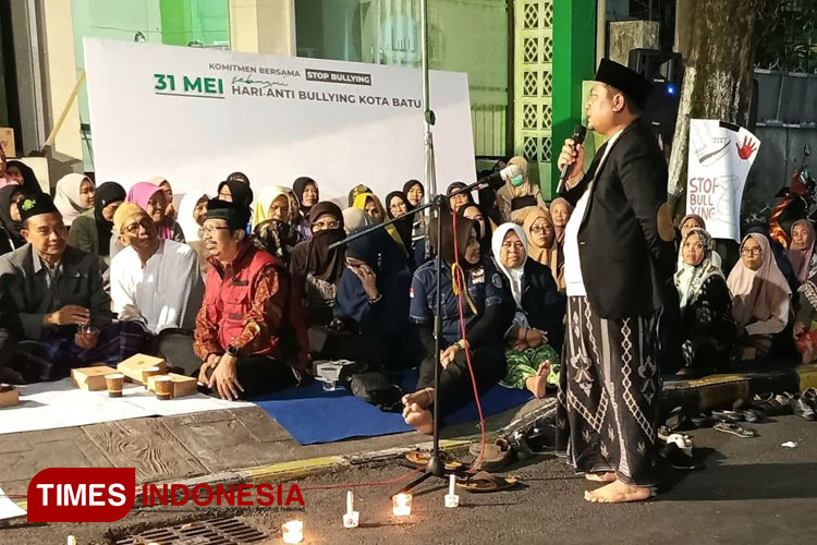 H. Puguh Wiji Pamungkas Presiden NGG saat menyampaikan orasinya.