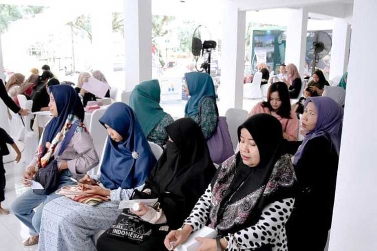 Antusias warga ikuti pemeriksaan kesehatan gratis (FOTO: dok. Diskominfo Samarinda)